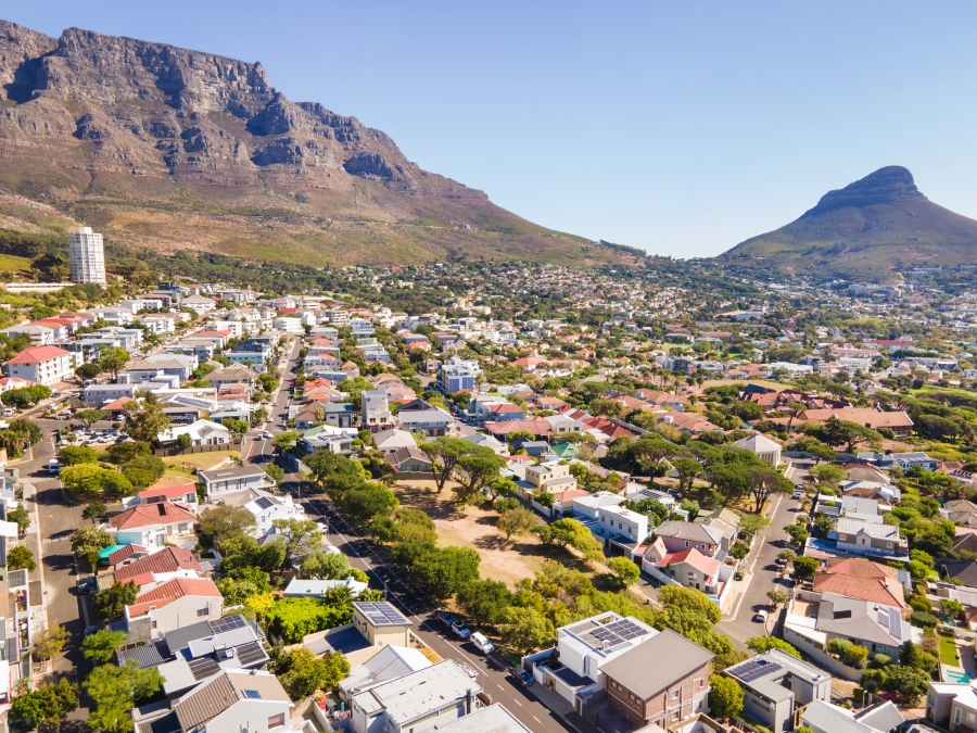 2 Bedroom Property for Sale in Vredehoek Western Cape